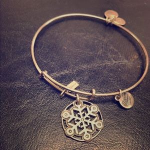 Alex and Ani authentic 2015 Xmas bangle